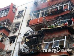 西安煤氣公司家屬院今天凌晨發生爆炸 2007年10月30日